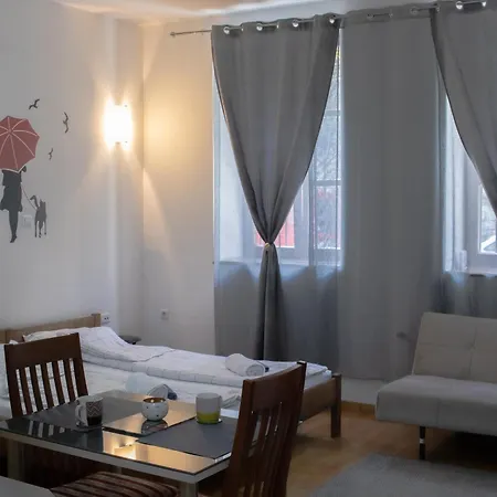 Apartment Mali *
