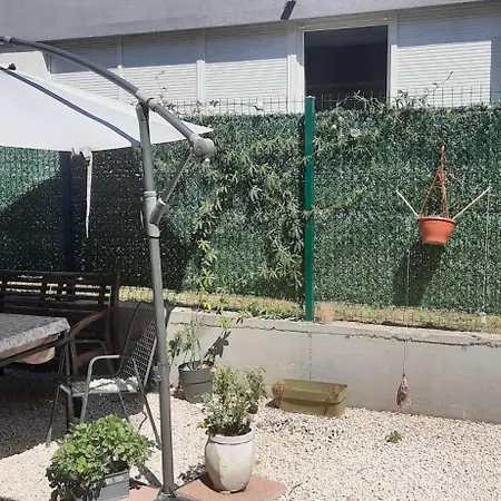 Apartment Mali *